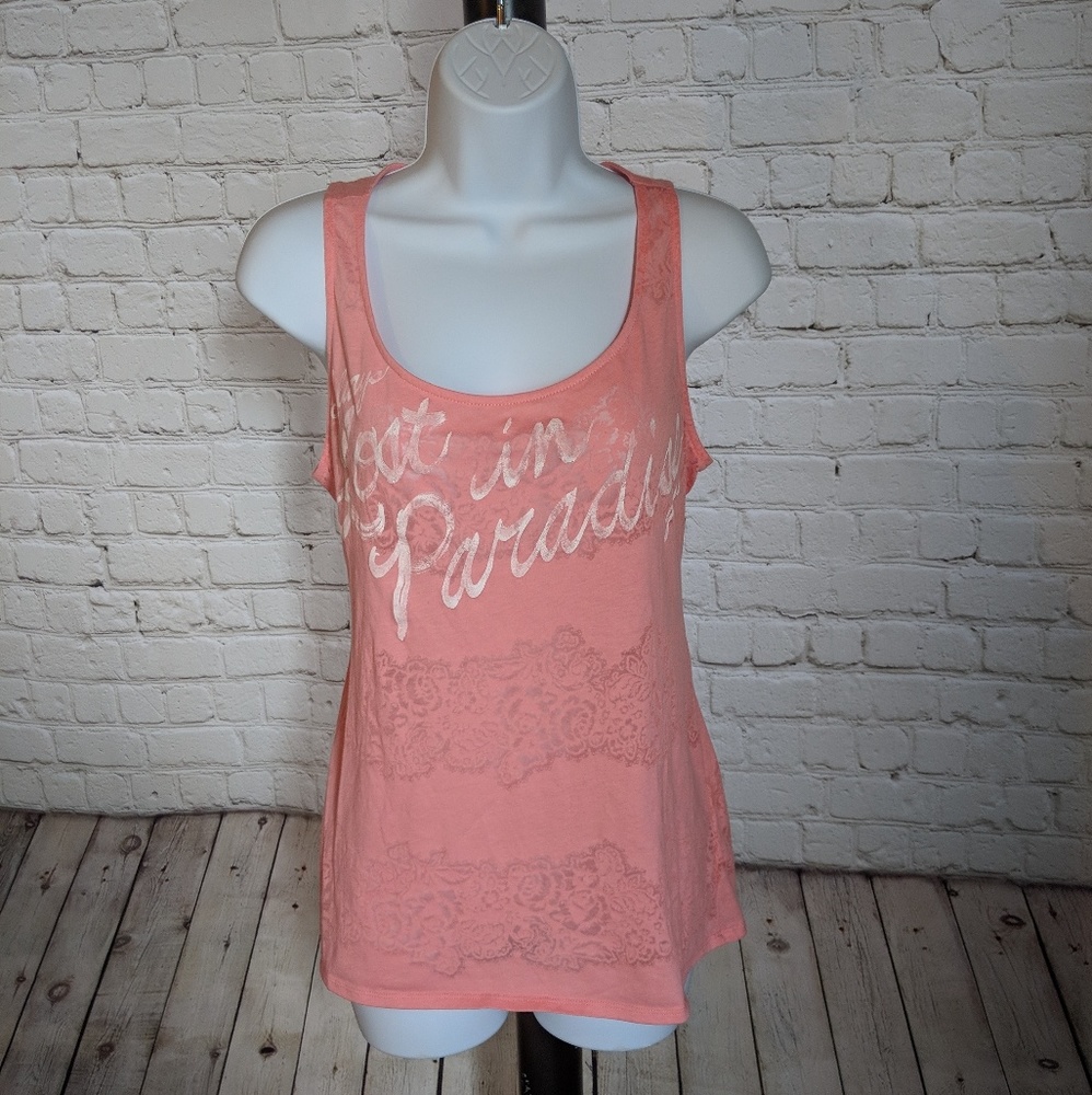 🌼Guess Tank 🌼 3 for $15